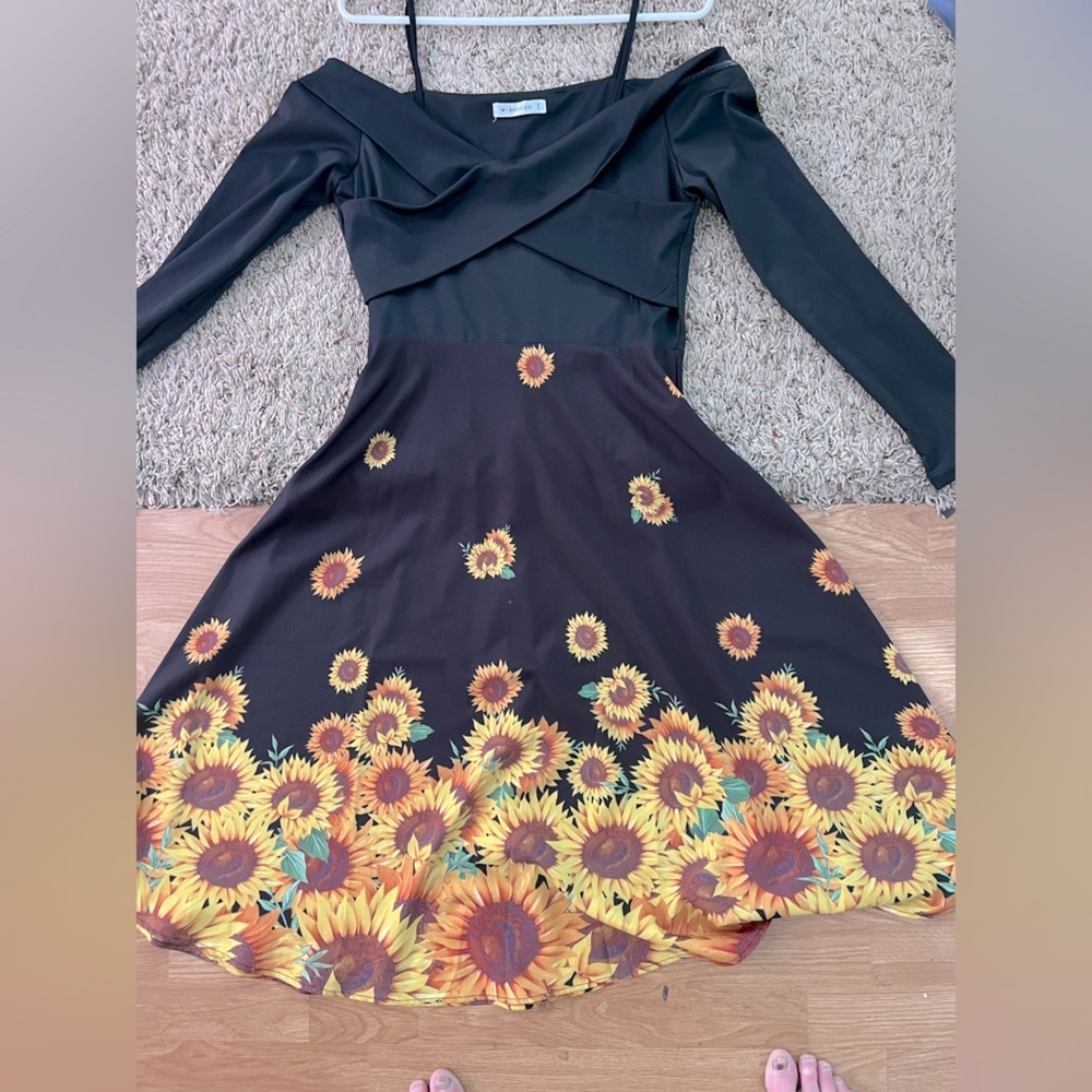 Dressfo | NWoT Sunflower a-line Midi Dress, black, size 8​
